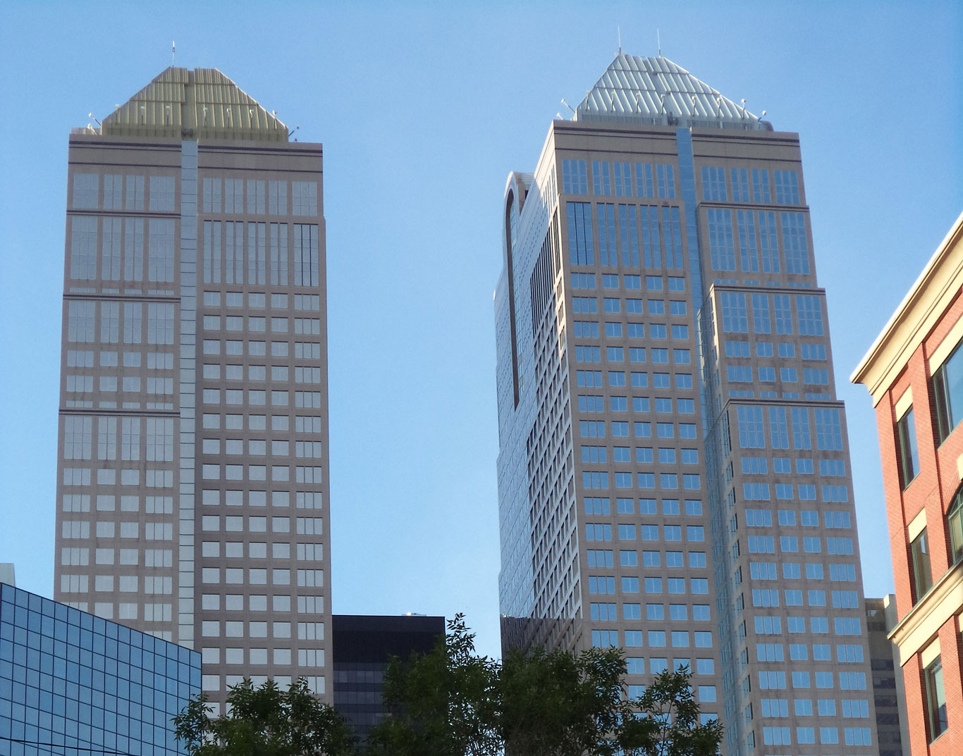 Regus - 888 3rd Street