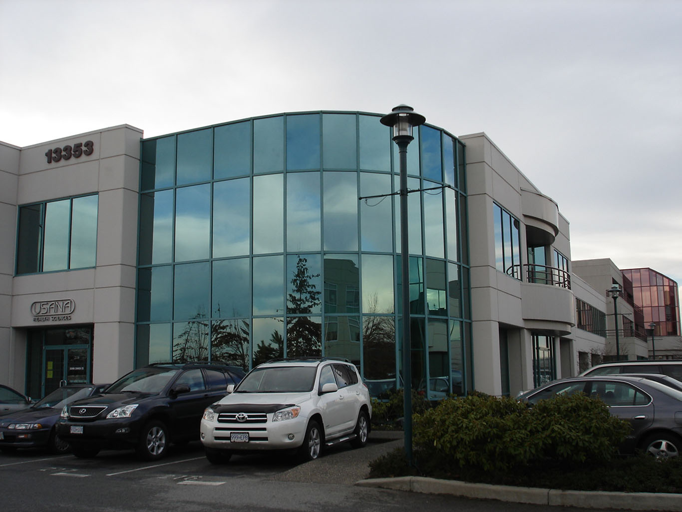 Regus - 13353 Commerce Parkway