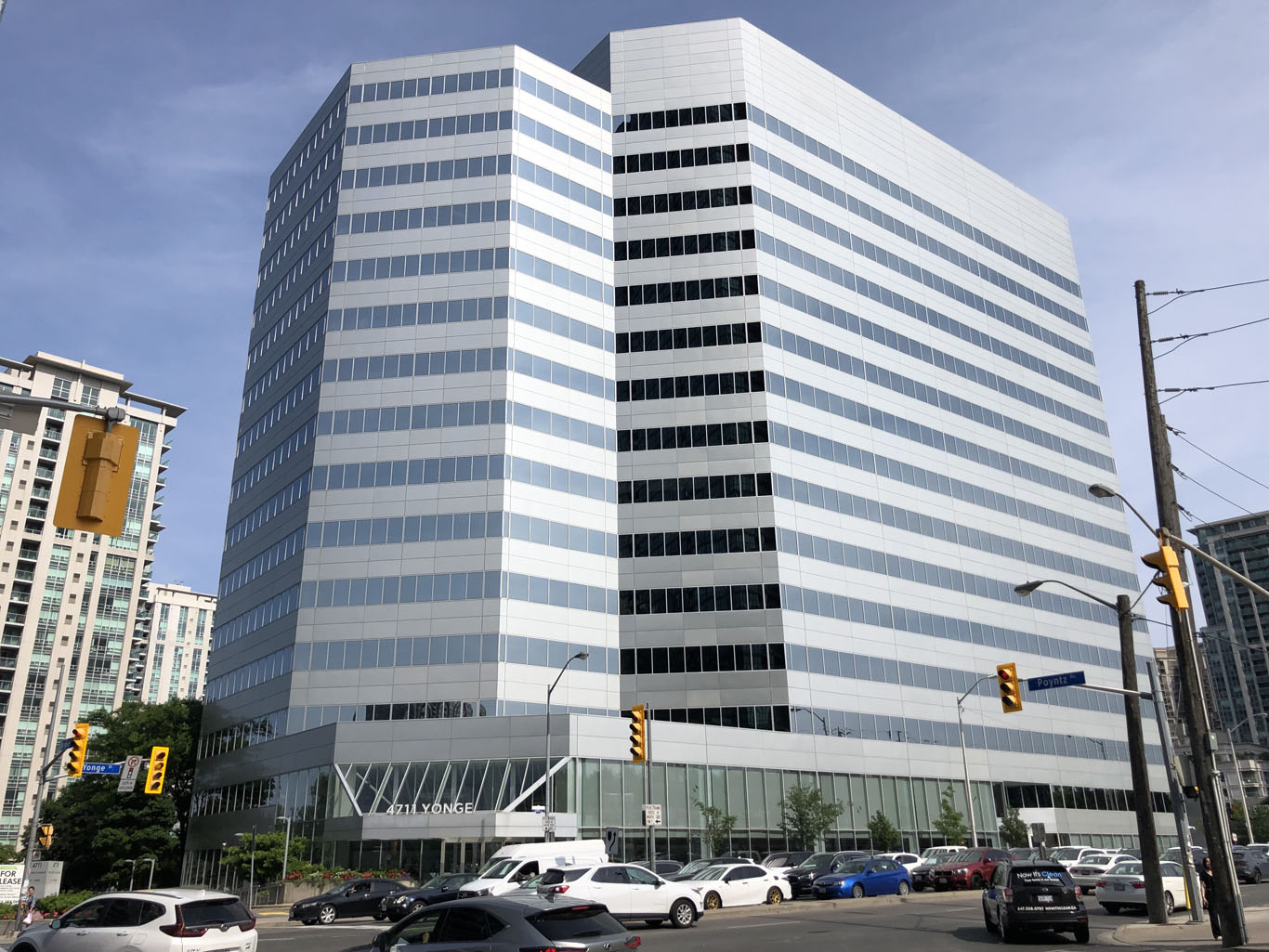 Regus - 4711 Yonge