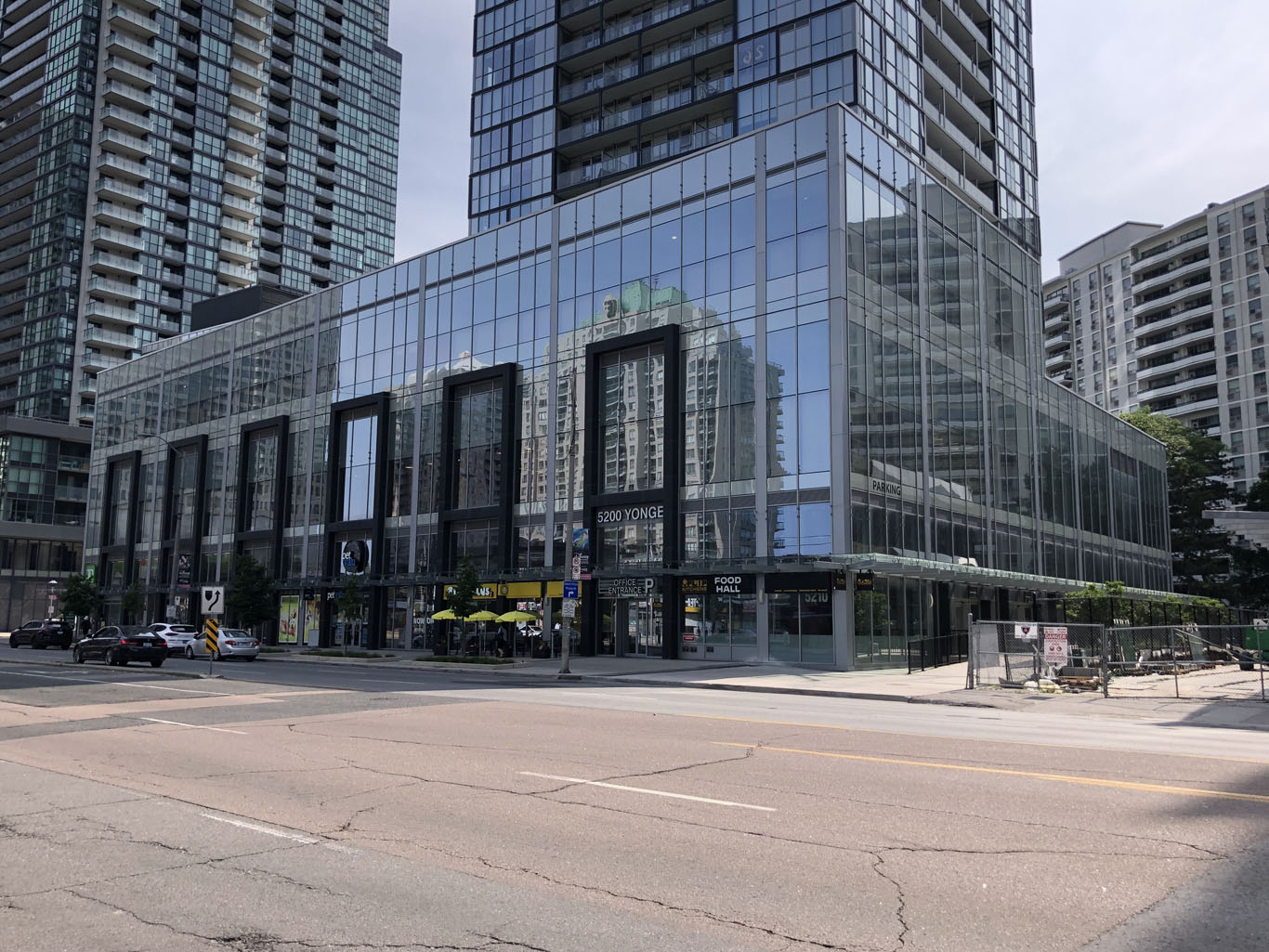 Regus - 5200 Yonge