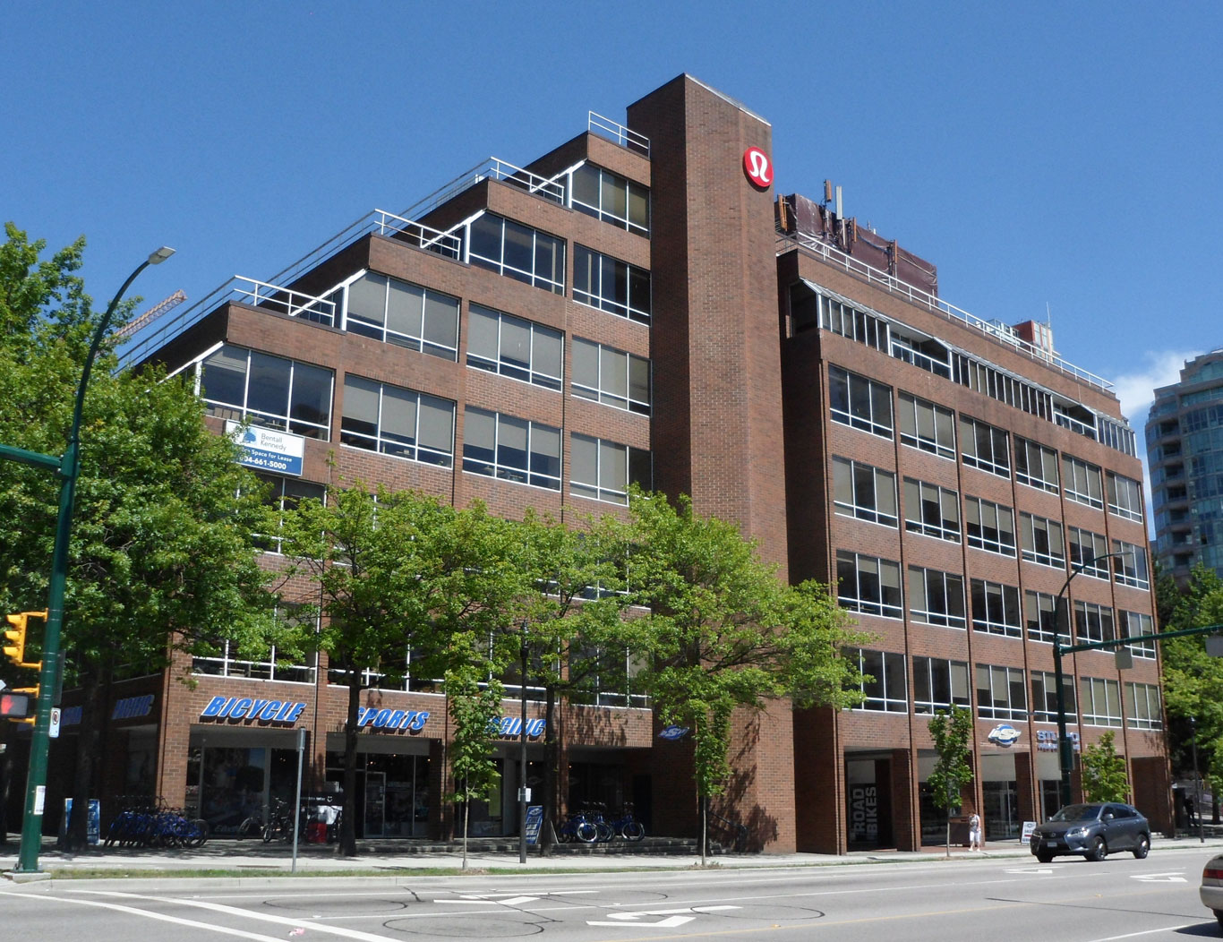 Lululemon - 1380 Burrard