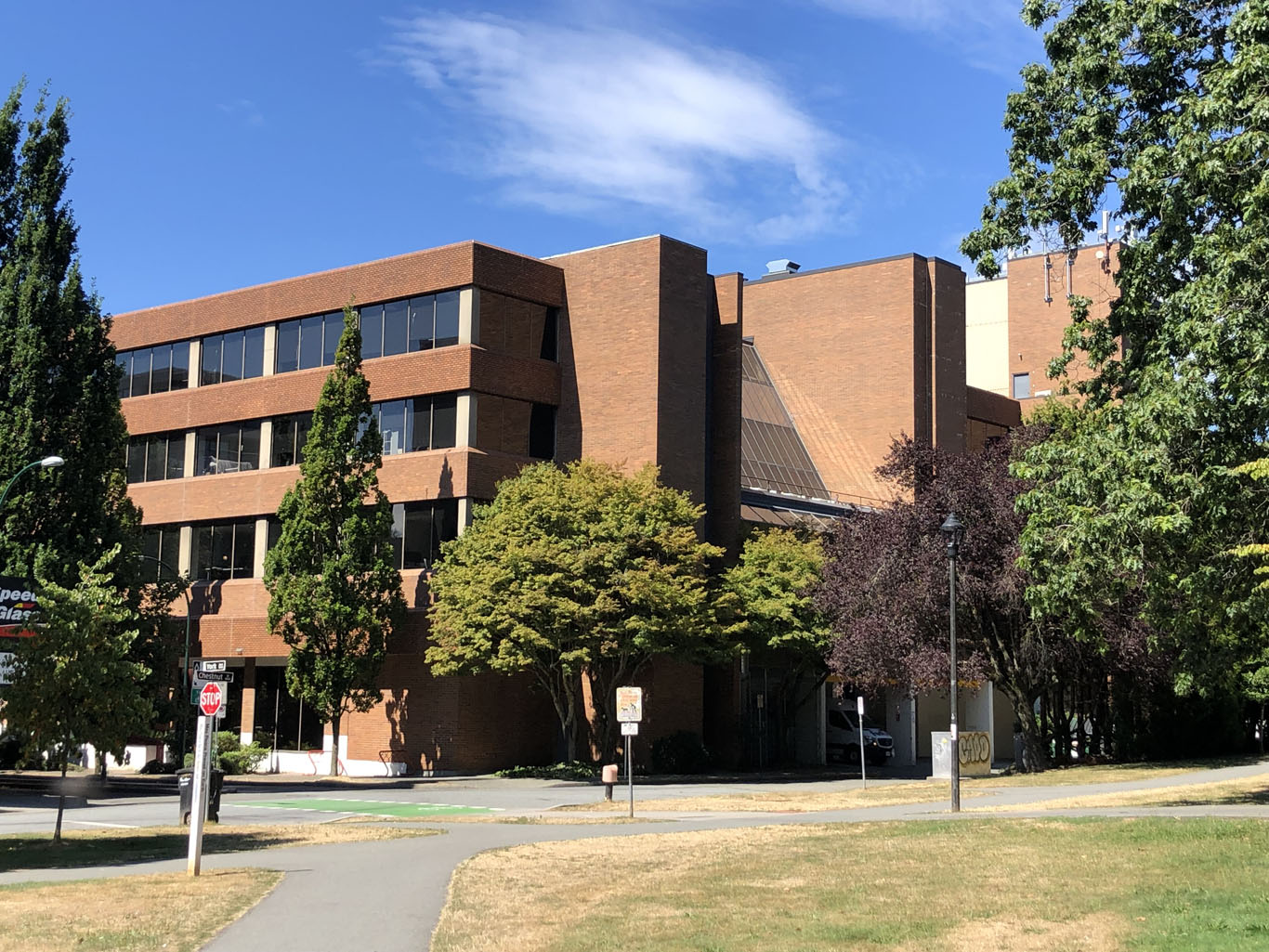 Lululemon - 1818 Cornwall