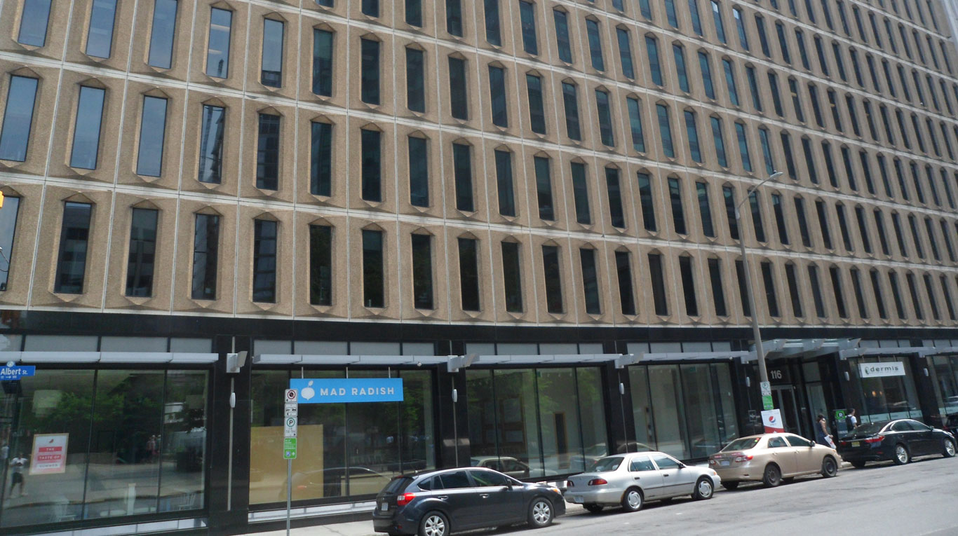 Regus - 116 Albert (2-3)