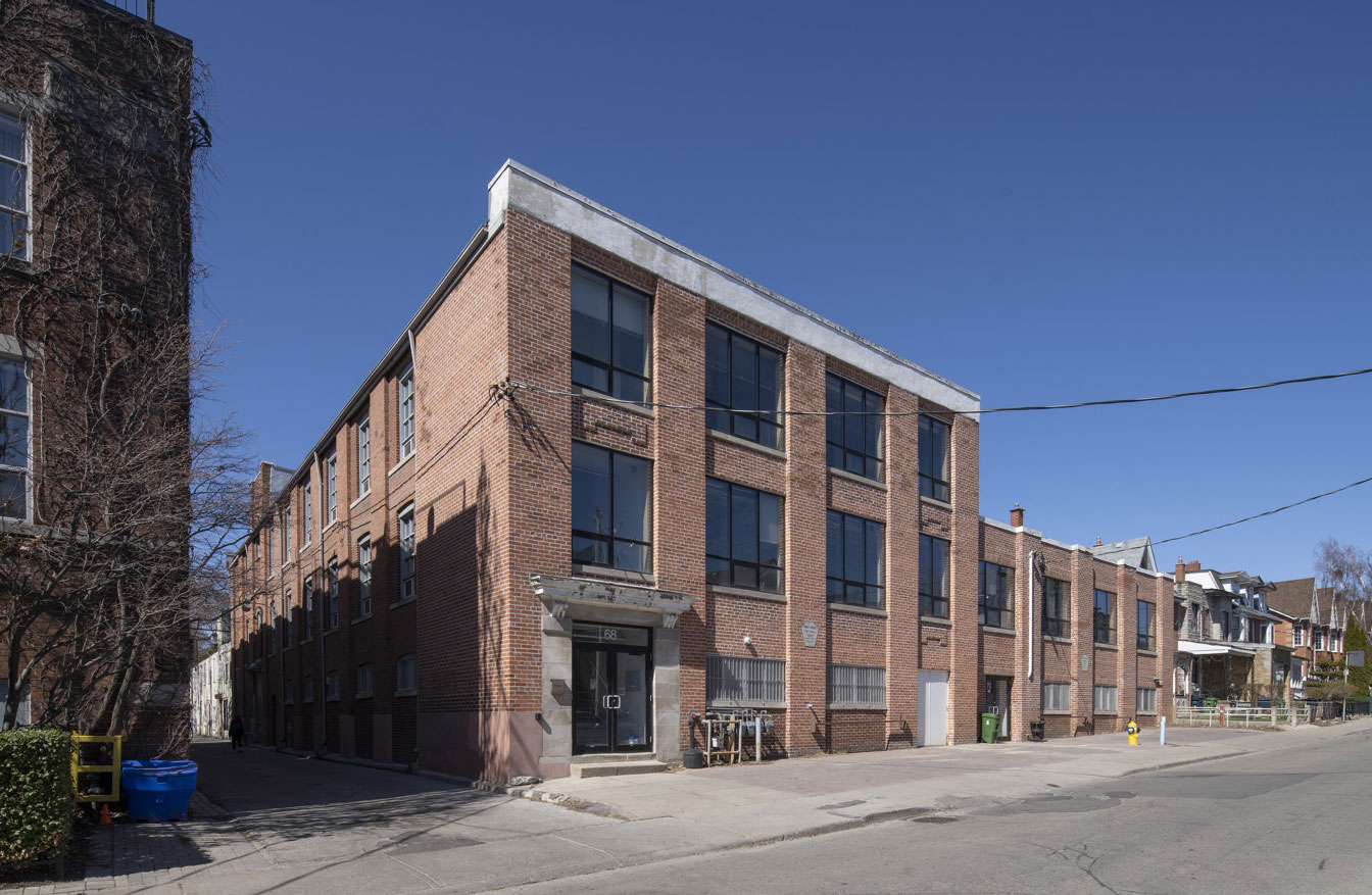 East Room - 68 Claremont